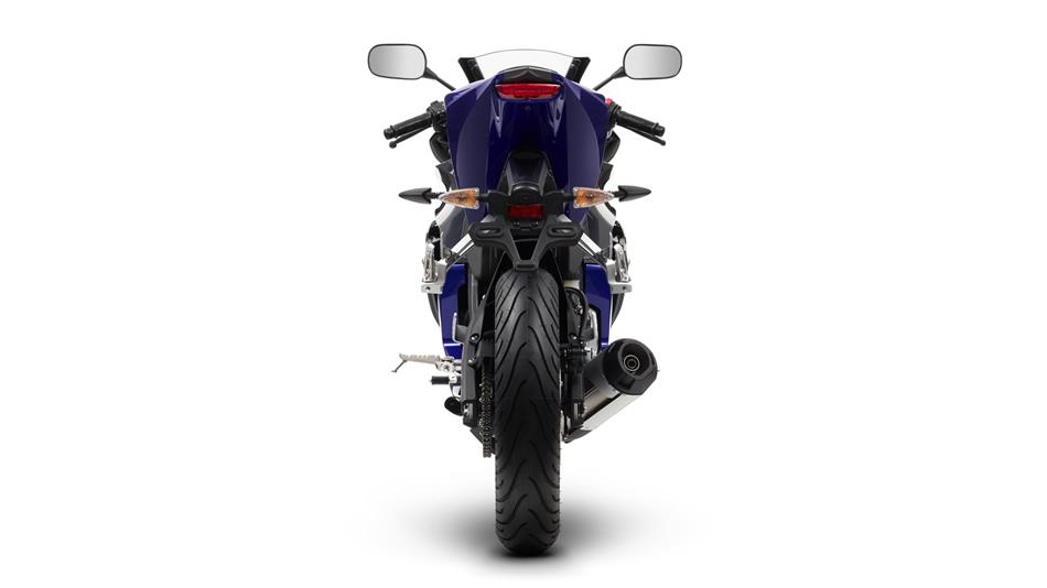 2014-Yamaha-YZF-R125-EU-Race-Blu-Studio-004